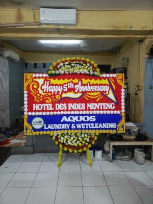 Papan Bunga di Tanah Tinggi
