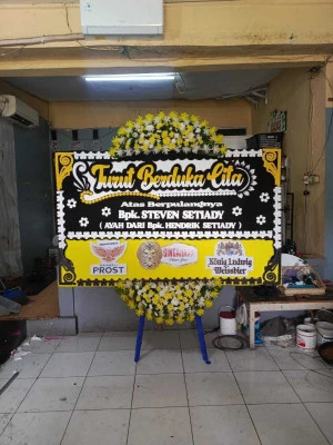Papan Bunga di Tanah Tinggi