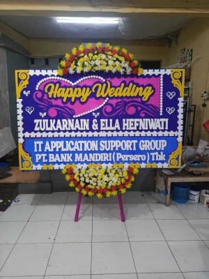 Papan Bunga di Tanah Tinggi